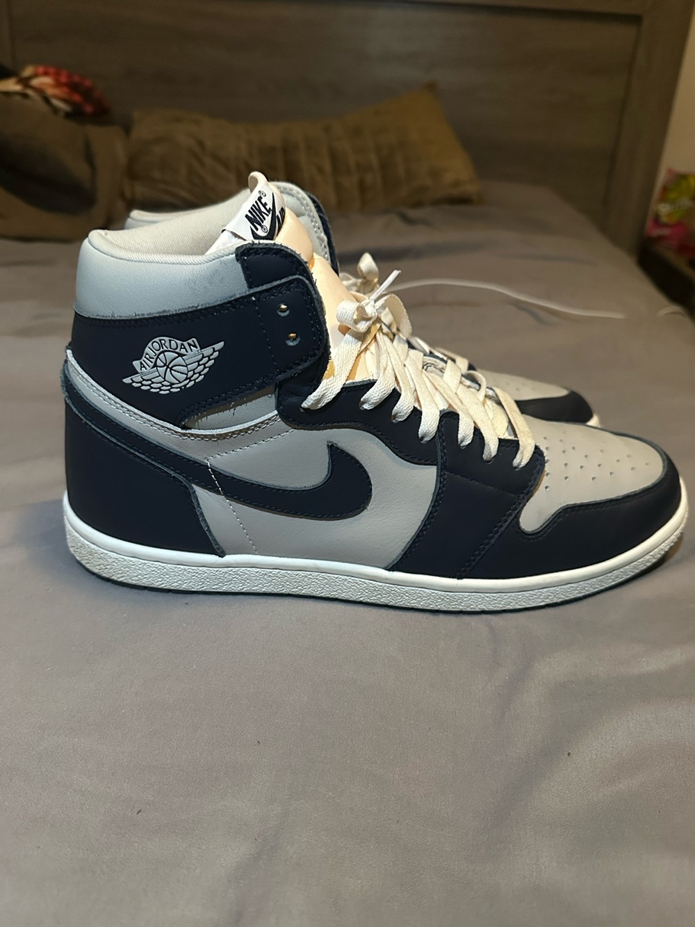 Jordan 1 George Town - Picture 4 of 5